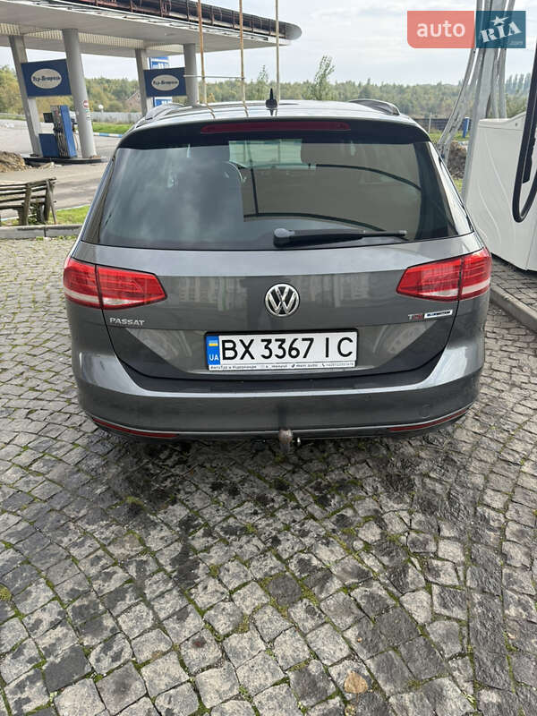 Универсал Volkswagen Passat 2015 в Хмельницком