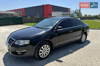 Седан Volkswagen Passat 2006 в Львове