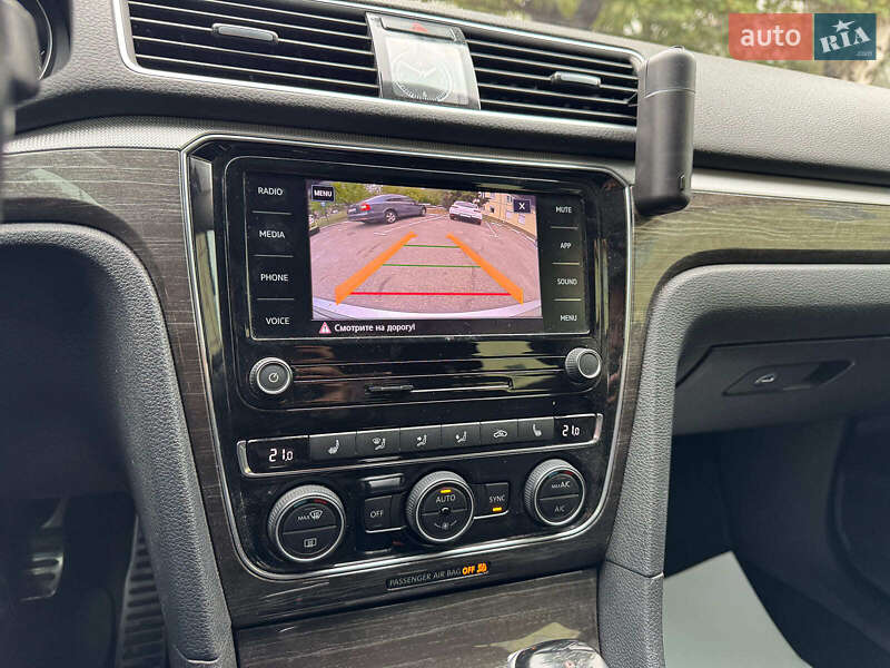 Седан Volkswagen Passat 2012 в Запорожье