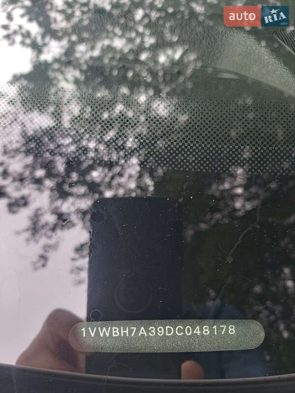 Седан Volkswagen Passat 2012 в Львове