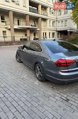 Седан Volkswagen Passat 2016 в Східниці