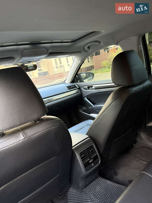 Седан Volkswagen Passat 2016 в Сумах