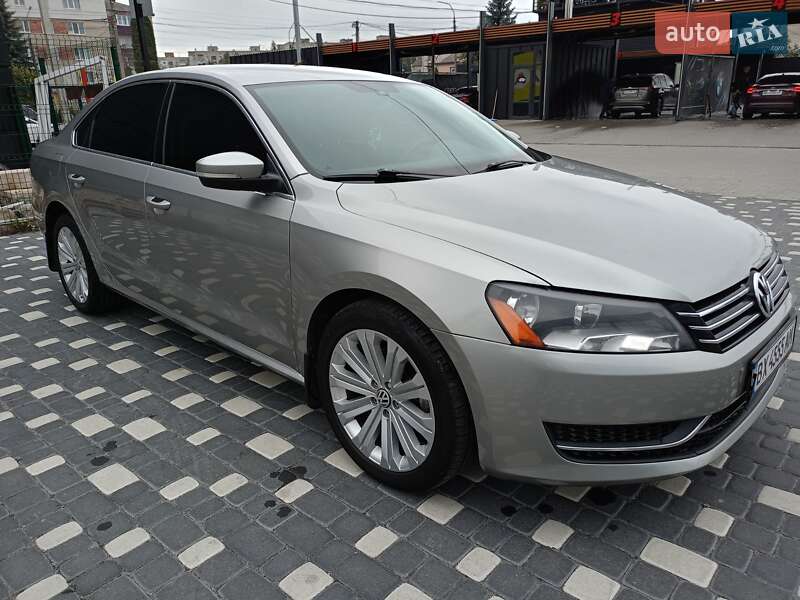 Седан Volkswagen Passat 2012 в Шепетівці