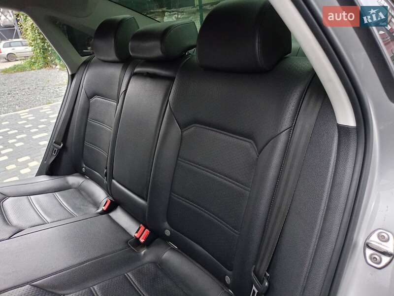 Седан Volkswagen Passat 2012 в Шепетівці