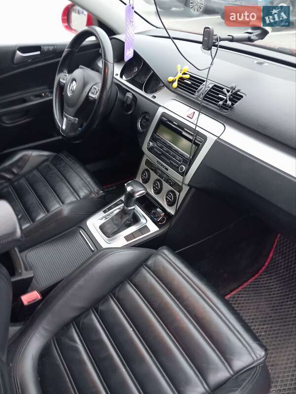 Универсал Volkswagen Passat 2009 в Львове