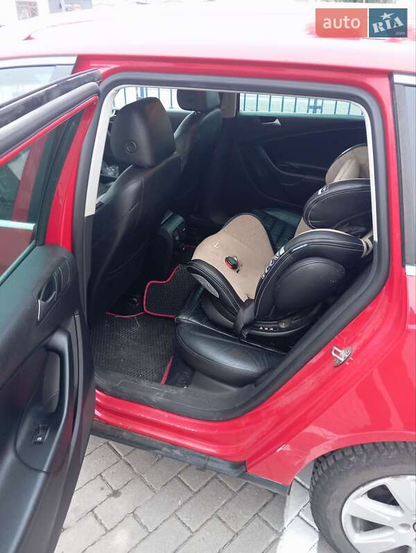 Универсал Volkswagen Passat 2009 в Львове