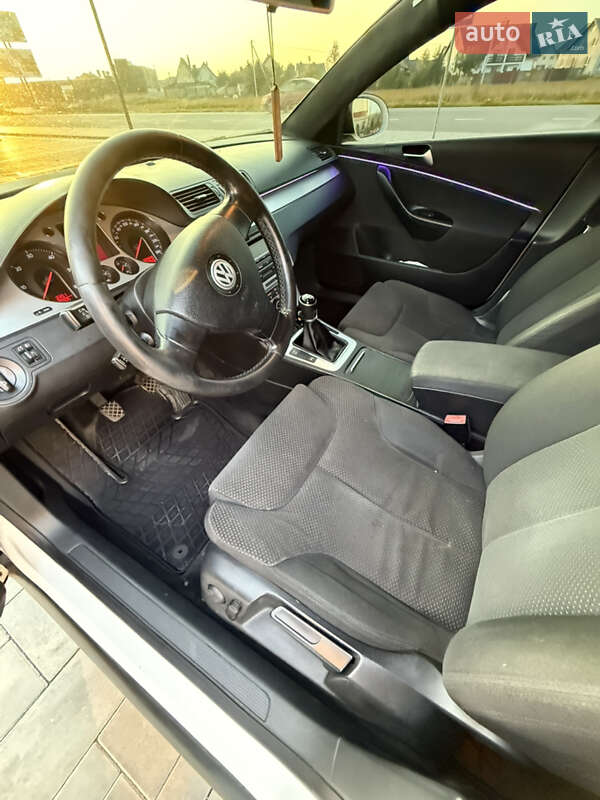 Универсал Volkswagen Passat 2008 в Луцке