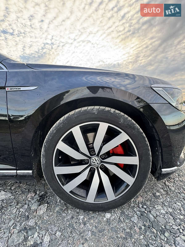 Седан Volkswagen Passat 2015 в Кременчуге