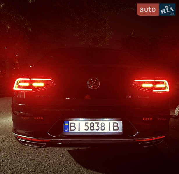 Седан Volkswagen Passat 2015 в Кременчуге