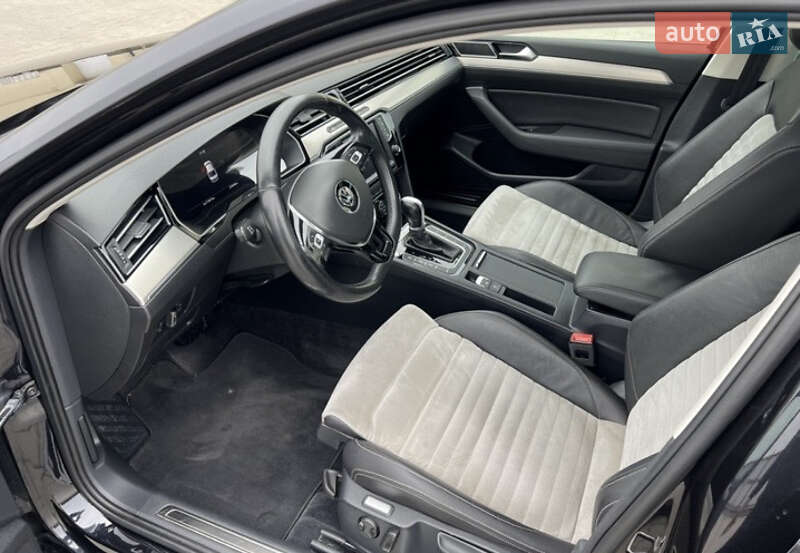 Седан Volkswagen Passat 2015 в Кременчуге