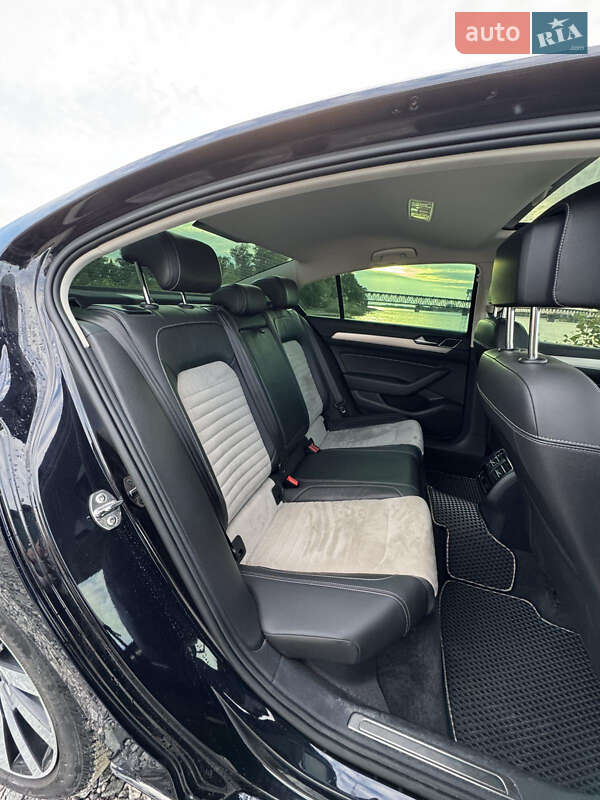 Седан Volkswagen Passat 2015 в Кременчуге