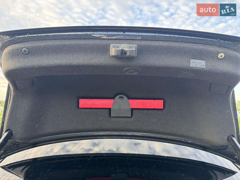 Седан Volkswagen Passat 2015 в Кременчуге