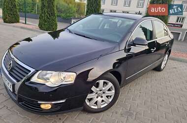 Седан Volkswagen Passat 2009 в  фото 42 Седан Volkswagen Passat 2009 в