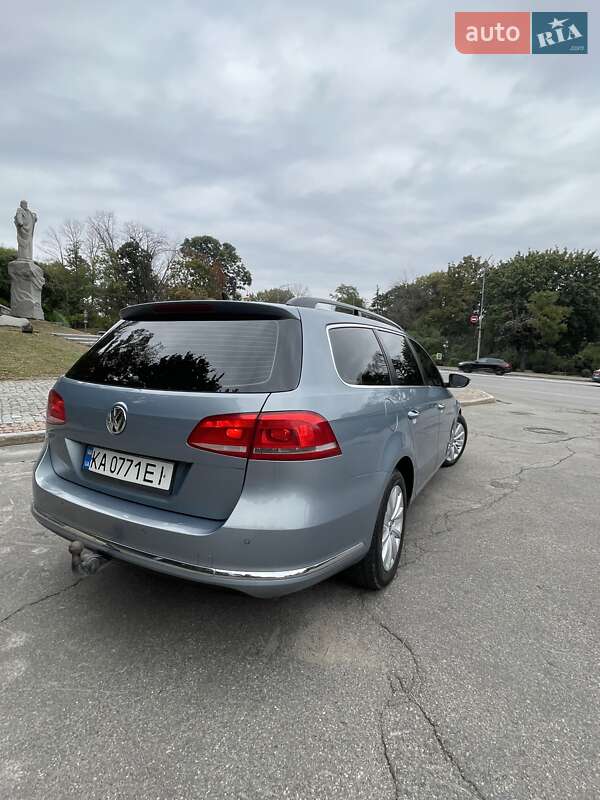 Универсал Volkswagen Passat 2013 в Киеве