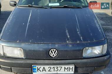 Седан Volkswagen Passat 1990 в Харькове
