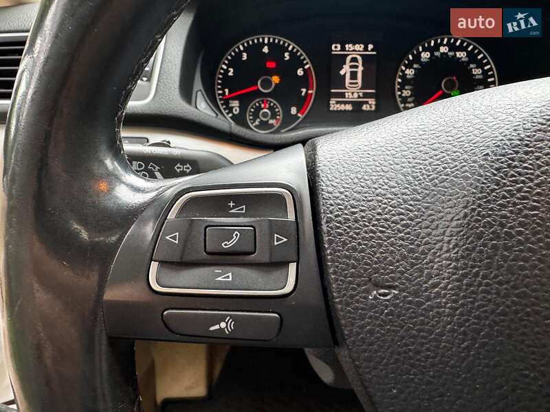 Седан Volkswagen Passat 2012 в Киеве