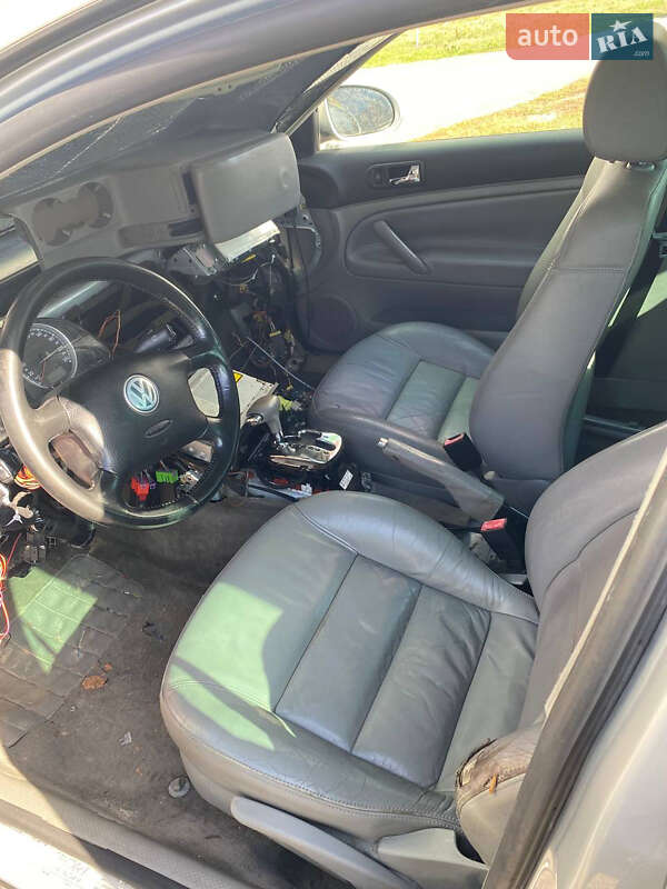 Седан Volkswagen Passat 2004 в Броварах