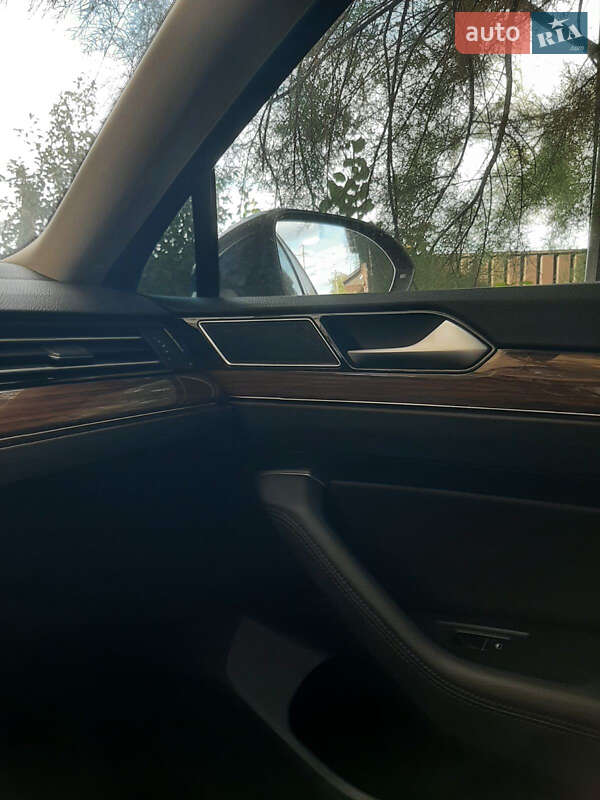 Універсал Volkswagen Passat 2015 в Новоархангельську