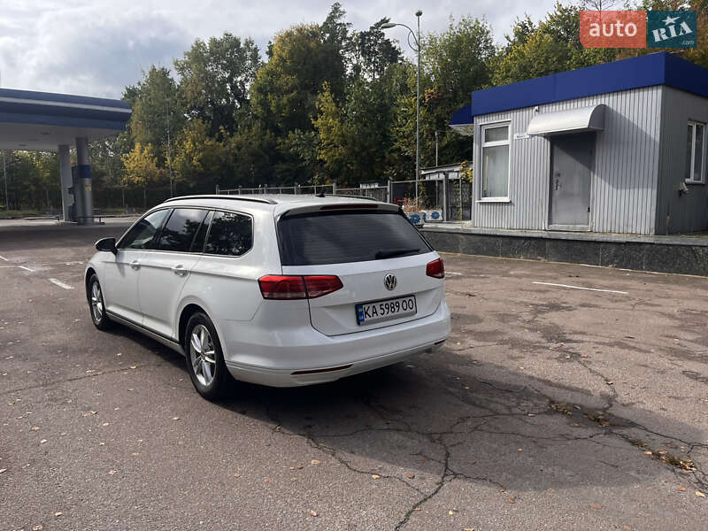 Универсал Volkswagen Passat 2015 в Житомире фото 4 Универсал Volkswagen Passat 2015 в Житомире