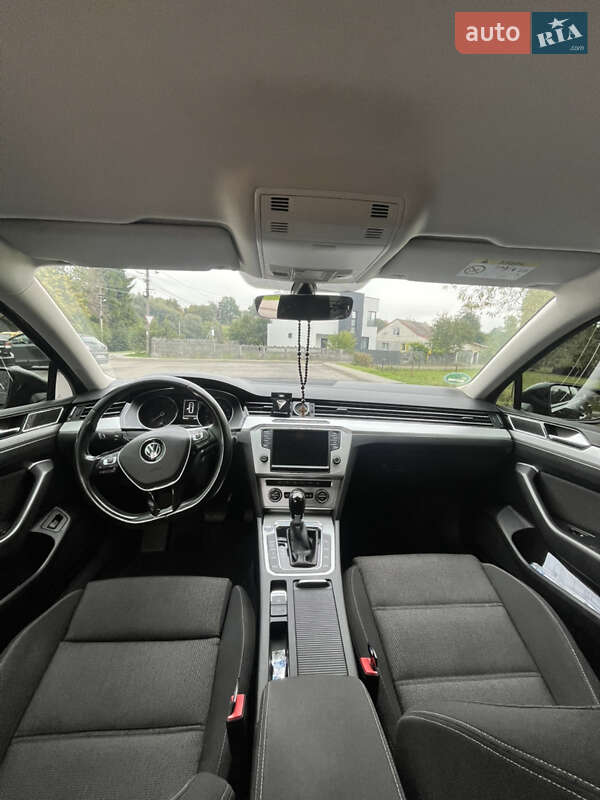Универсал Volkswagen Passat 2016 в Львове фото 19 Универсал Volkswagen Passat 2016 в Львове