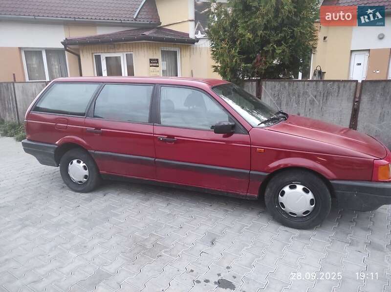 Універсал Volkswagen Passat 1993 в Івано-Франківську