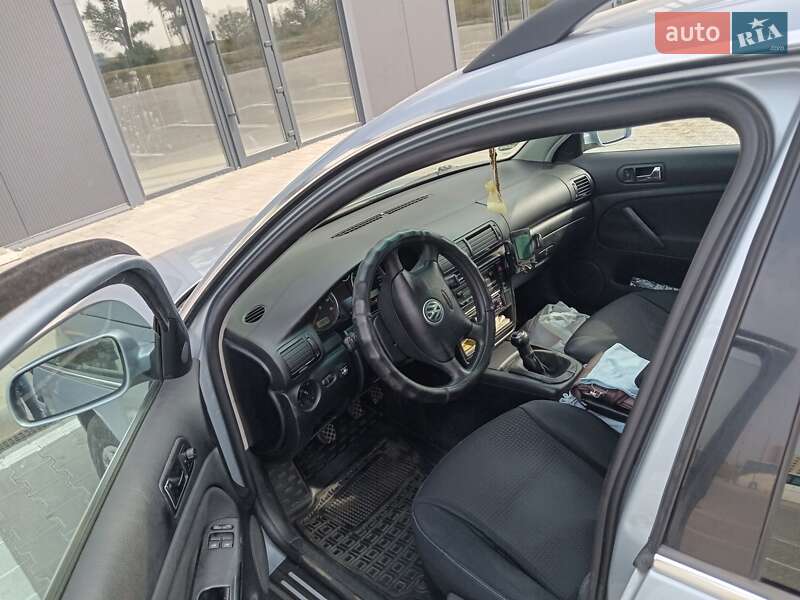 Универсал Volkswagen Passat 2003 в Киеве
