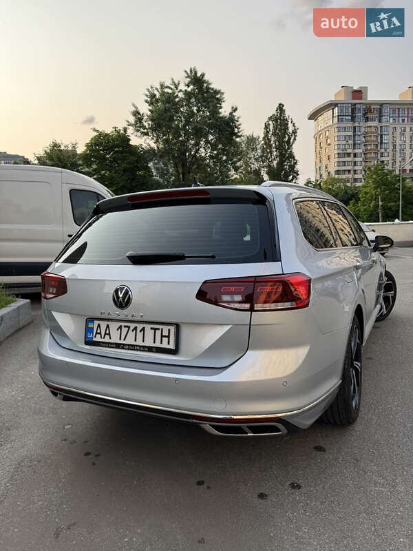 Универсал Volkswagen Passat 2022 в Киеве фото 7 Универсал Volkswagen Passat 2022 в Киеве