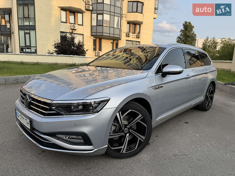 Универсал Volkswagen Passat 2022 в Киеве фото 9 Универсал Volkswagen Passat 2022 в Киеве