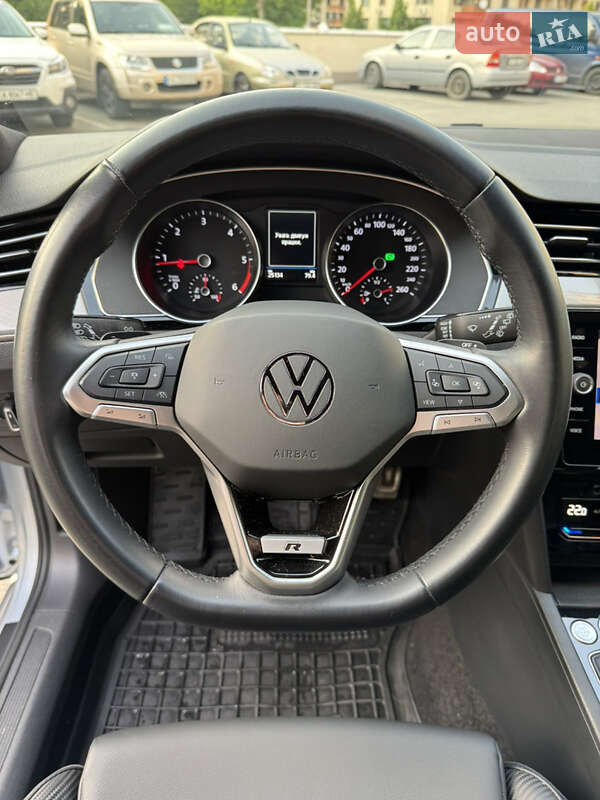 Универсал Volkswagen Passat 2022 в Киеве фото 14 Универсал Volkswagen Passat 2022 в Киеве