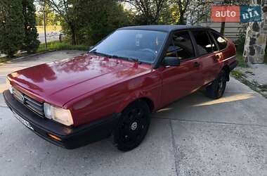 Хэтчбек Volkswagen Passat 1986 в Надворной