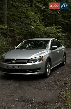 Седан Volkswagen Passat 2014 в Славському