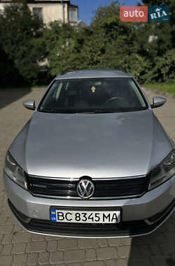 Універсал Volkswagen Passat 2013 в Києві