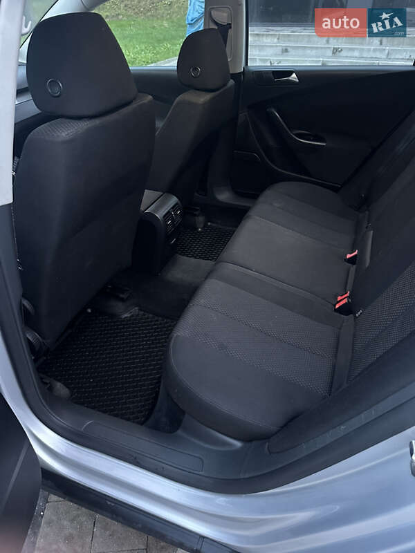 Універсал Volkswagen Passat 2008 в Дубовому фото 14 Універсал Volkswagen Passat 2008 в Дубовому