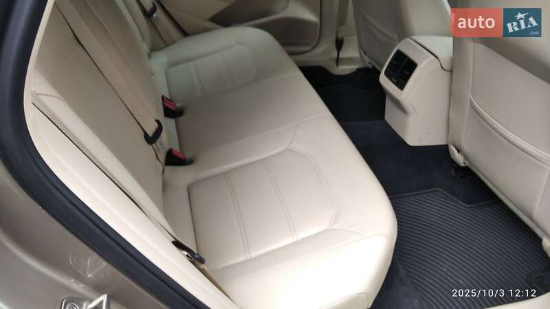 Седан Volkswagen Passat 2015 в Вінниці
