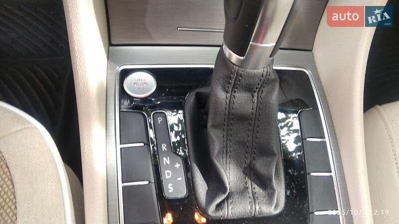 Седан Volkswagen Passat 2015 в Вінниці