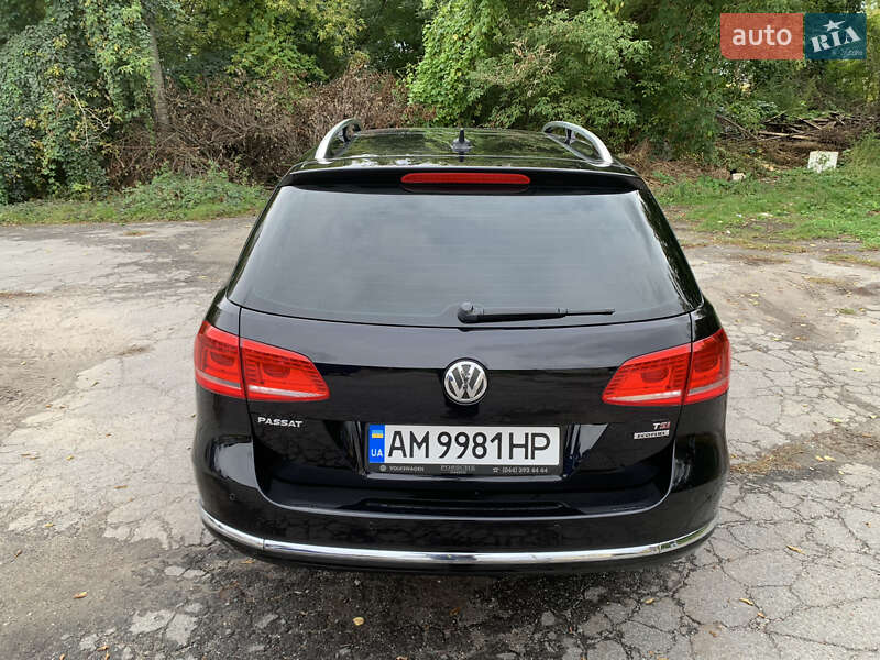 Универсал Volkswagen Passat 2013 в Житомире