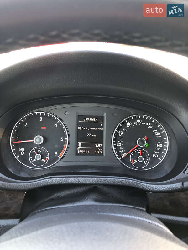 Седан Volkswagen Passat 2013 в Киеве