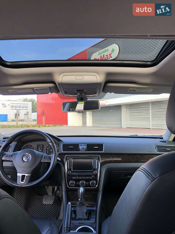 Седан Volkswagen Passat 2013 в Киеве