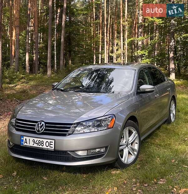 Седан Volkswagen Passat 2013 в Киеве
