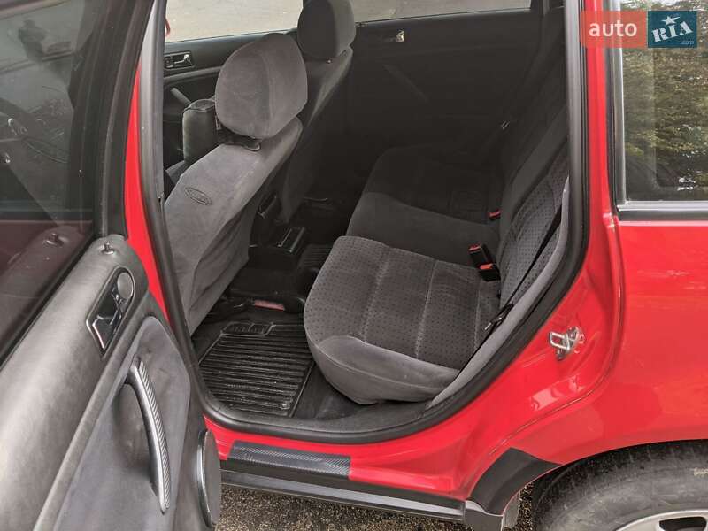 Універсал Volkswagen Passat 2000 в Рівному фото 5 Універсал Volkswagen Passat 2000 в Рівному