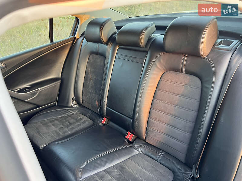Седан Volkswagen Passat 2006 в Кривому Розі
