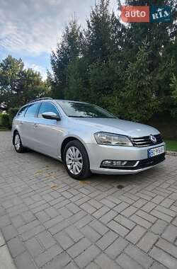 Универсал Volkswagen Passat 2011 в Запорожье