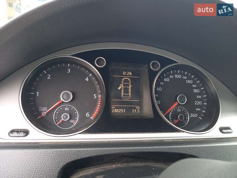 Седан Volkswagen Passat 2012 в Черкассах