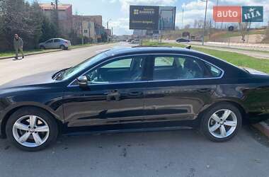 Седан Volkswagen Passat 2015 в Одессе
