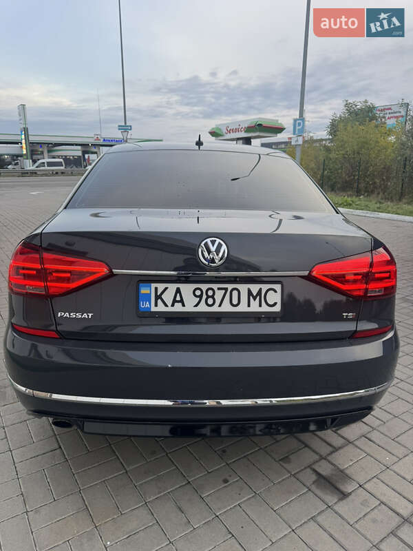 Седан Volkswagen Passat 2016 в Києві