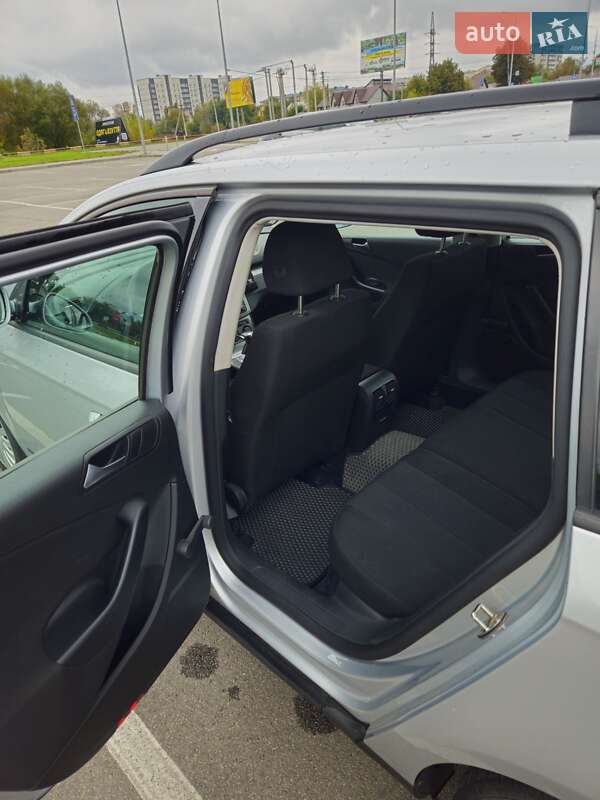 Универсал Volkswagen Passat 2009 в Ирпене