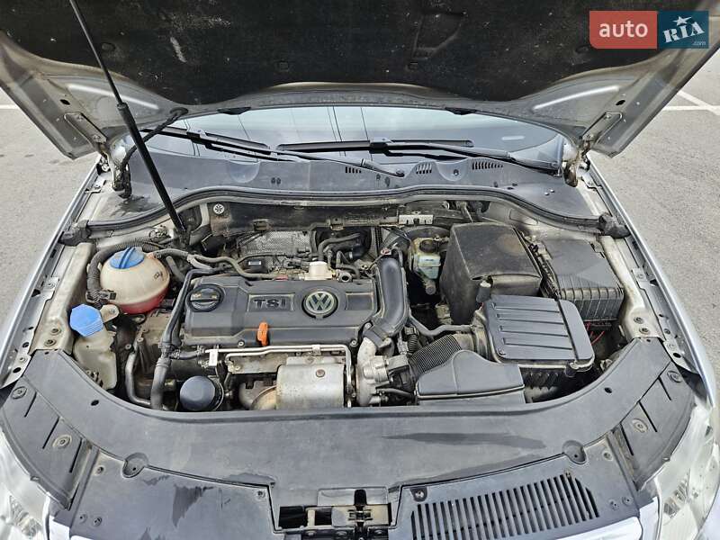 Универсал Volkswagen Passat 2009 в Ирпене