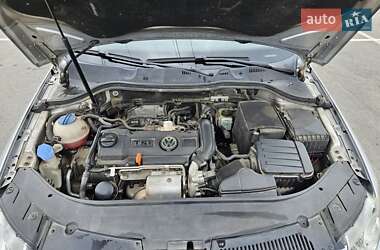 Універсал Volkswagen Passat 2009 в  фото 15 Універсал Volkswagen Passat 2009 в
