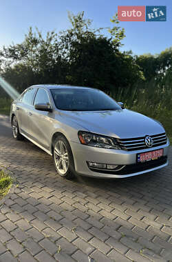 Седан Volkswagen Passat 2015 в Рівному