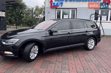 Универсал Volkswagen Passat 2017 в Снятине